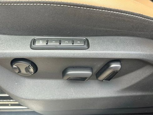 Certified 2024 Volkswagen Atlas Cross Sport SEL image 59