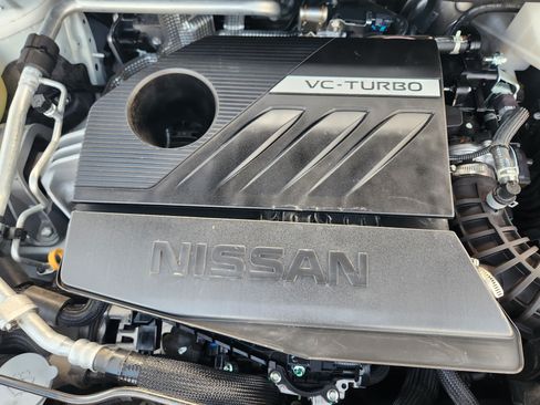 Used 2025 Nissan Rogue SV AWD/4WD image 31