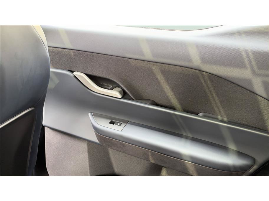 Used 2023 Fisker Ocean Extreme AWD/4WD image 24