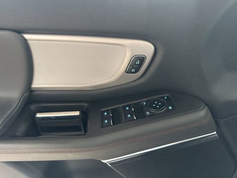 Certified 2025 Ford Expedition Active image 28