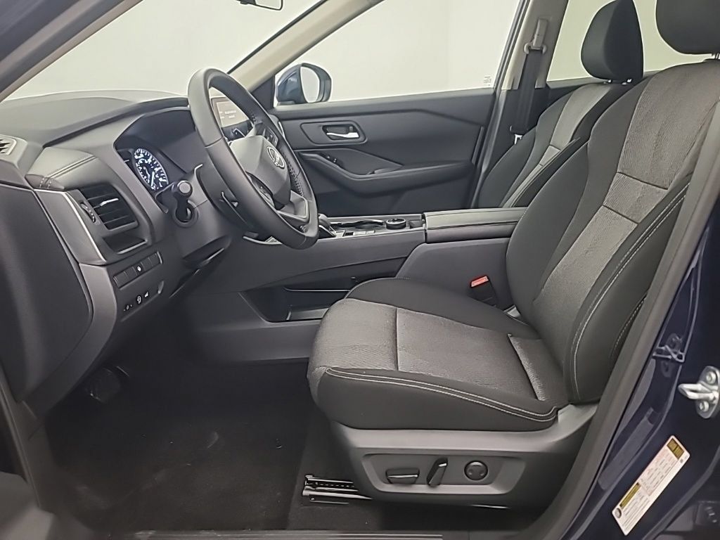 Used 2026 Nissan Rogue SV AWD/4WD image 24