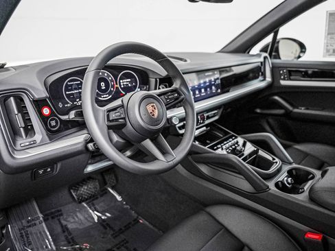 New 2026 Porsche Cayenne AWD/4WD image 4