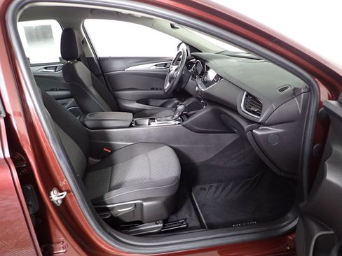Used 2018 Buick Regal Preferred w/ Sights and Sounds Package FWD image 32