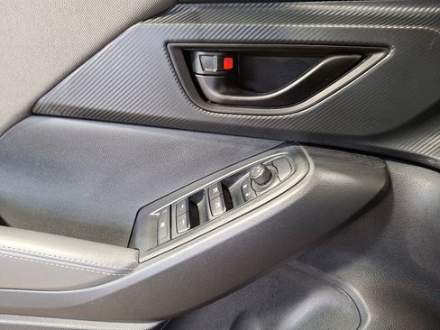 Used 2024 Subaru Crosstrek 2.0i Premium image 12