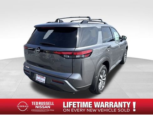 New 2026 Nissan Pathfinder SL FWD image 5
