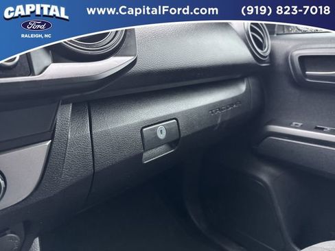 Used 2020 Toyota Tacoma SR image 25
