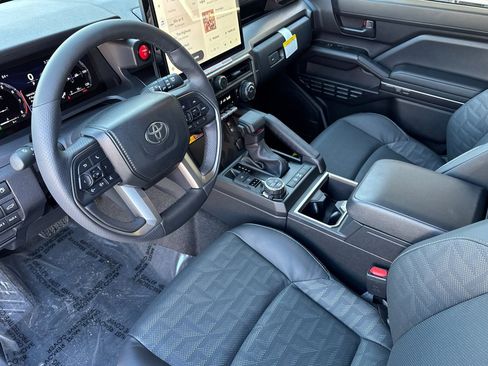 New 2025 Toyota 4Runner TRD Off-Road Premium image 9