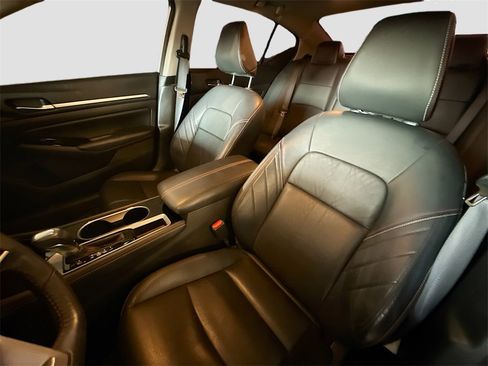 Used 2024 Nissan Altima 2.5 SR w/ SR Premium Package image 20