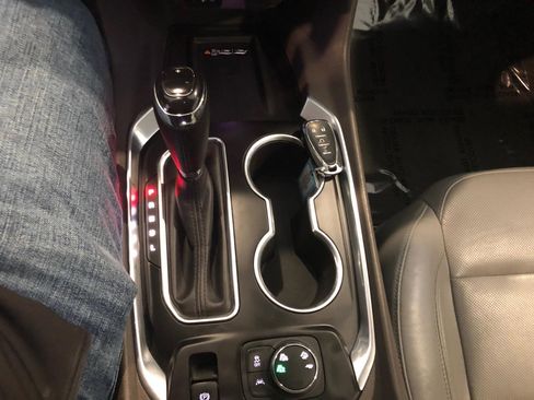 Used 2019 Chevrolet Traverse Premier image 24