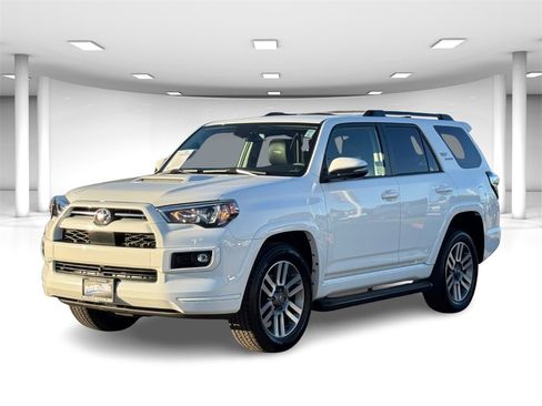 Used 2022 Toyota 4Runner TRD Sport image 2