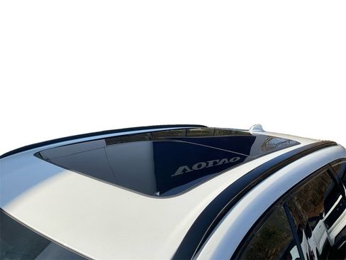 Certified 2023 Volvo XC60 B5 Plus image 14