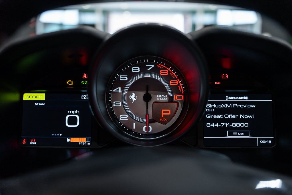 Used 2022 Ferrari Portofino M RWD image 32