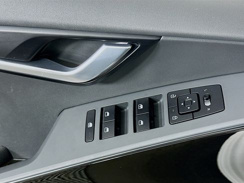 Used 2024 Kia Niro Wind w/ Wind Preserve Package FWD image 15