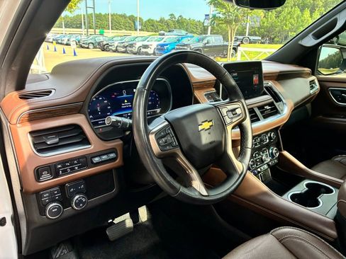 Used 2023 Chevrolet Suburban High Country image 33