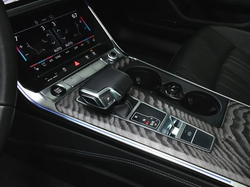 Used 2025 Audi A6 Premium Plus image 46