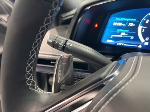 Used 2023 Chevrolet Corvette Stingray Premium Conv w/ 3LT image 35