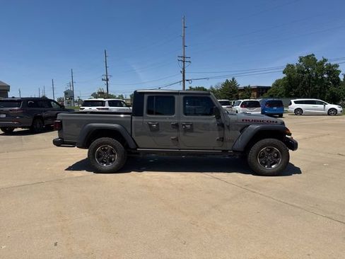 Used 2023 Jeep Gladiator Rubicon w/ Cold Weather Group AWD/4WD image 8