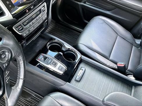 Used 2020 Honda Ridgeline RTL-E image 19