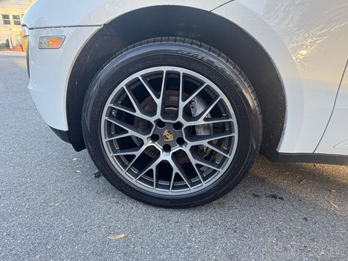 Used 2018 Porsche Macan image 13