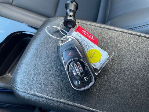 Used 2025 Buick Envista Sport Touring image 22