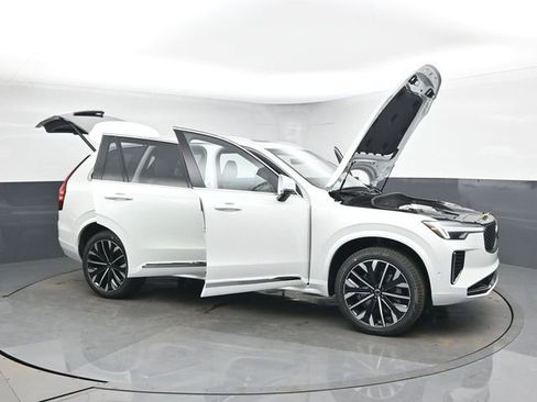 New 2026 Volvo XC90 B6 Ultra w/ Protection Package AWD/4WD image 55