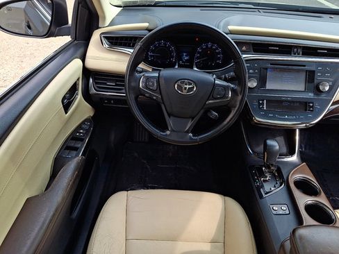 Used 2014 Toyota Avalon XLE Premium image 11