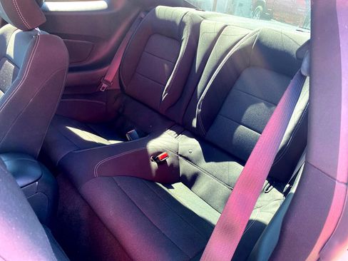 Used 2017 Ford Mustang Coupe image 10