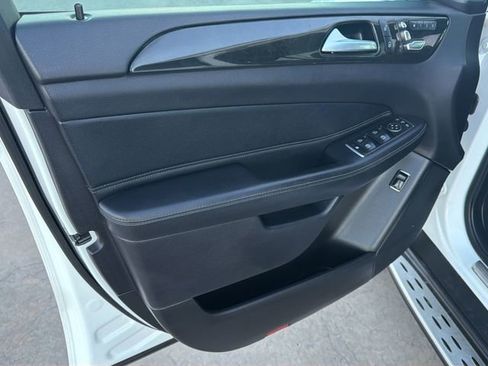 Used 2019 Mercedes-Benz GLE 400 GLE 400 image 18