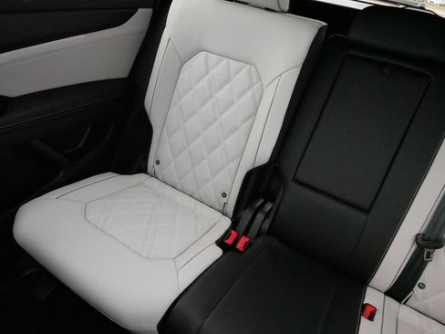 Certified 2025 Volkswagen Atlas Cross Sport SEL Premium R-Line image 12