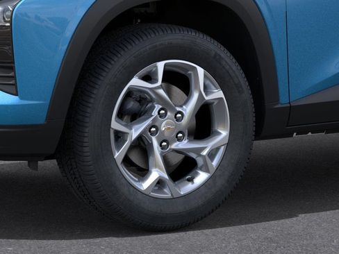 New 2026 Chevrolet Trax LS w/ LS Convenience Package FWD image 9