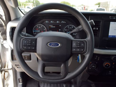 Used 2024 Ford F250 XL w/ FX4 Off-Road Package AWD/4WD image 6
