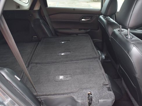 Used 2023 Nissan Rogue SV w/ SV Premium B Package FWD image 58