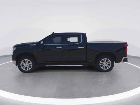 Used 2024 Chevrolet Silverado 1500 LTZ AWD/4WD image 6