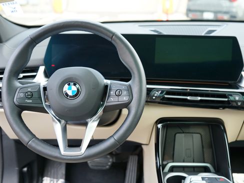 Used 2025 BMW X2 xDrive28i w/ Convenience Package image 22