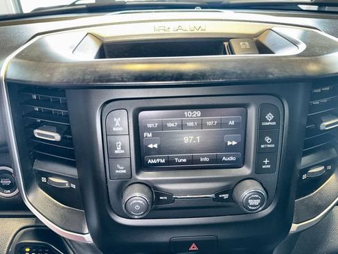 Used 2022 RAM 1500 Big Horn AWD/4WD image 16