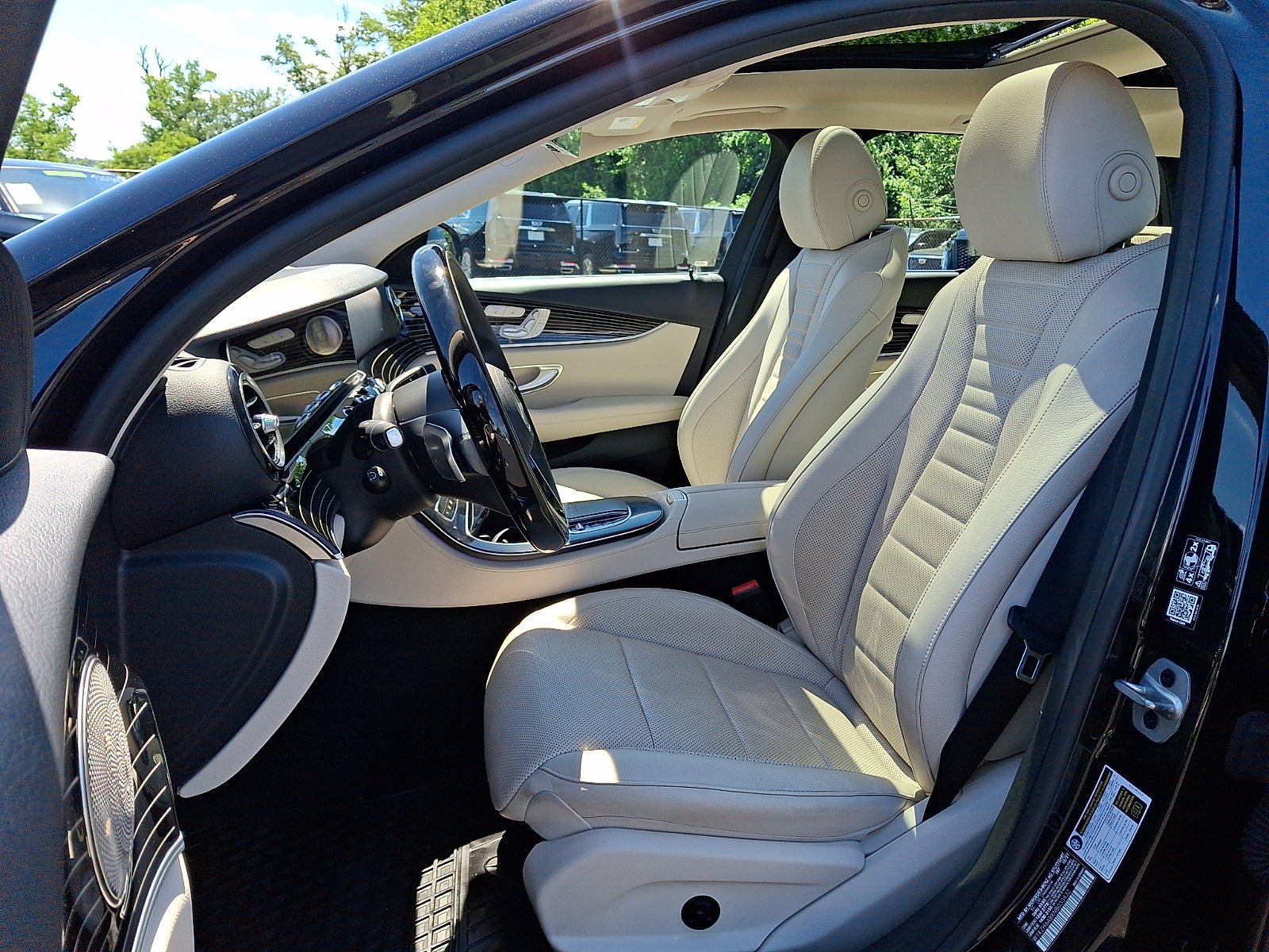 Used 2022 Mercedes-Benz E 450 4MATIC All-Terrain Wagon image 14