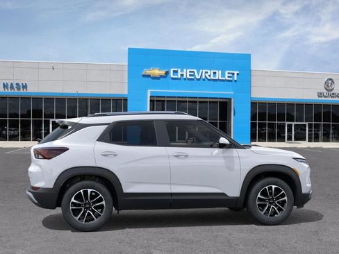 New 2026 Chevrolet TrailBlazer LT w/ Convenience Package FWD image 5