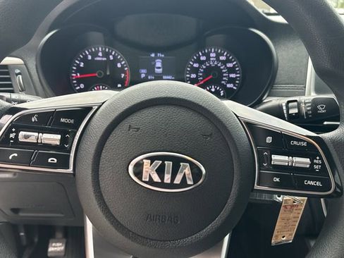Used 2020 Kia Optima LX image 17