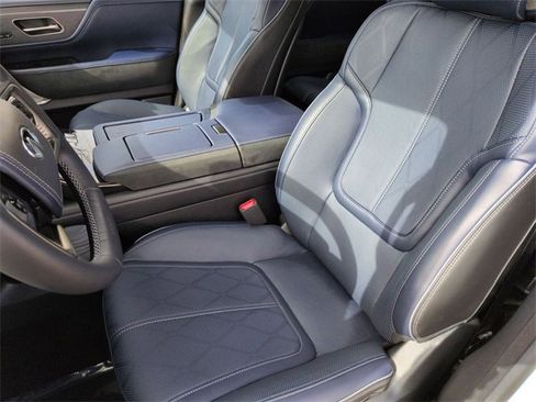 New 2026 INFINITI QX80 4WD image 12