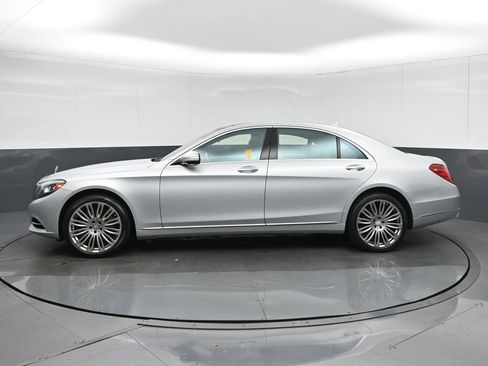 Used 2016 Mercedes-Benz S 550 4MATIC Sedan w/ Premium Package image 4
