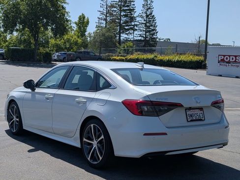 Used 2024 Honda Civic Touring image 8