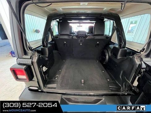 Used 2018 Jeep Wrangler Unlimited Rubicon AWD/4WD image 9