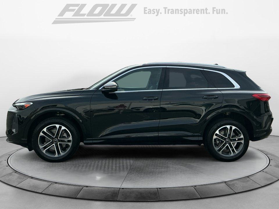 Certified 2025 Audi Q5 Premium w/ Convenience Package AWD/4WD image 5