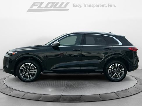 Used 2025 Audi Q5 Premium w/ Convenience Package AWD/4WD image 5