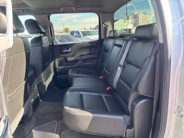 Used 2017 GMC Sierra 1500 SLT w/ SLT Premium Package AWD/4WD image 17