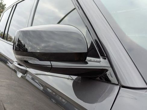 New 2025 Jeep Grand Cherokee L Limited w/ Luxury Tech Group II image 12