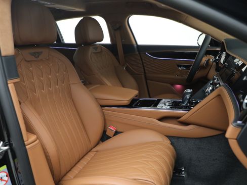 New 2026 Bentley Flying Spur Azure image 28