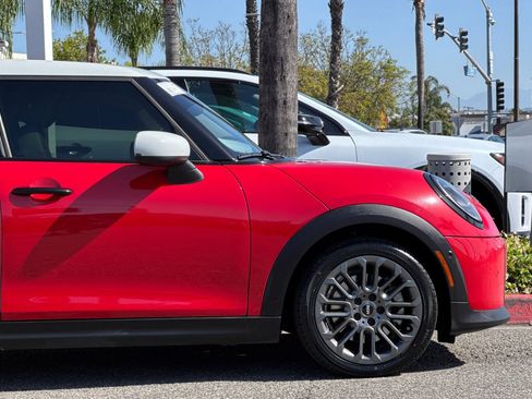 Used 2025 MINI Cooper S FWD image 35