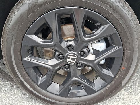 Certified 2025 Honda HR-V Sport image 8
