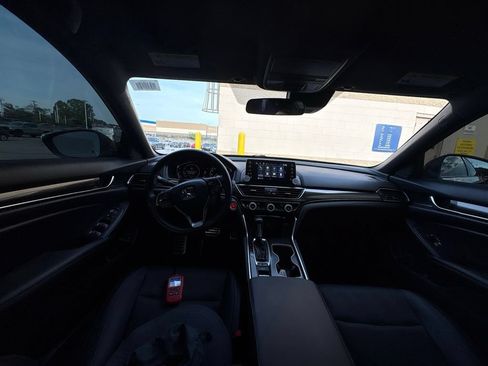 Used 2022 Honda Accord Sport image 11